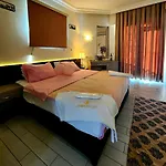 Hotel Cleopatra 3*