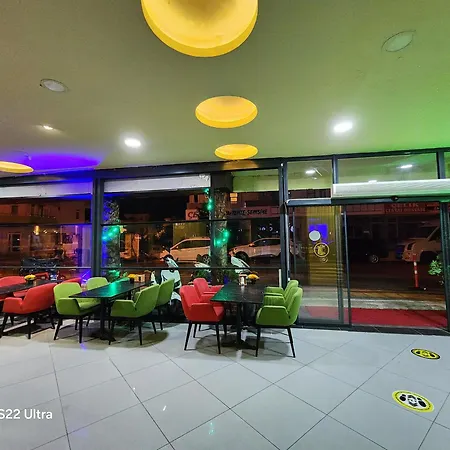 Cleopatra ホテル 3*